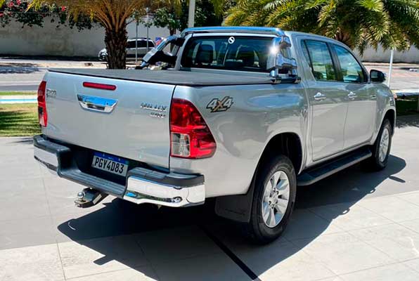 Hilux 02